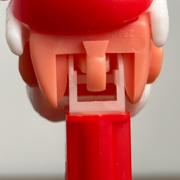 Vintage SANTA CLAUS CHRISTMAS Eyes Open Candy PEZ Dispenser Feet Slovenia 1980 - Picture 6 of 9